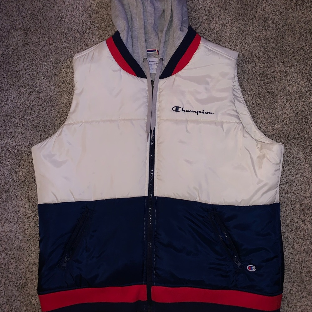 Champion Short Sleeve Jacket w/ hood